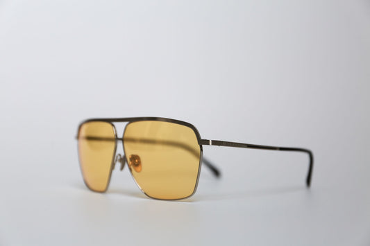 Hiroki 2 - Antique Silver & Cadmium