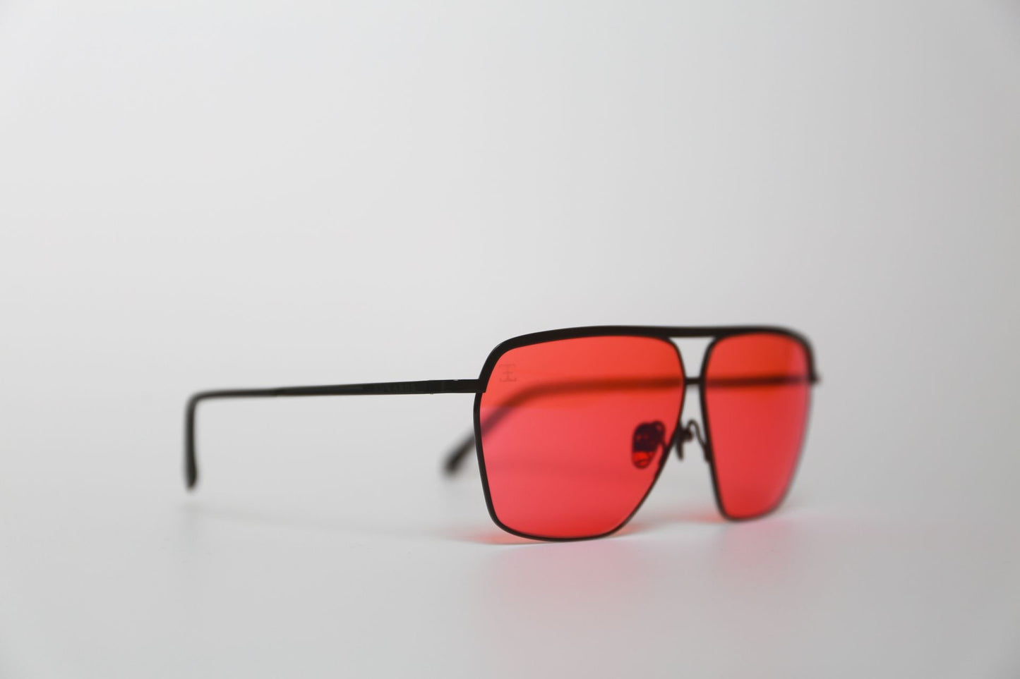 Hiroki 2 - Black & Fuchsia